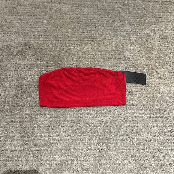 SHEIN red tube top and flow pants set - Picture 3 of 3